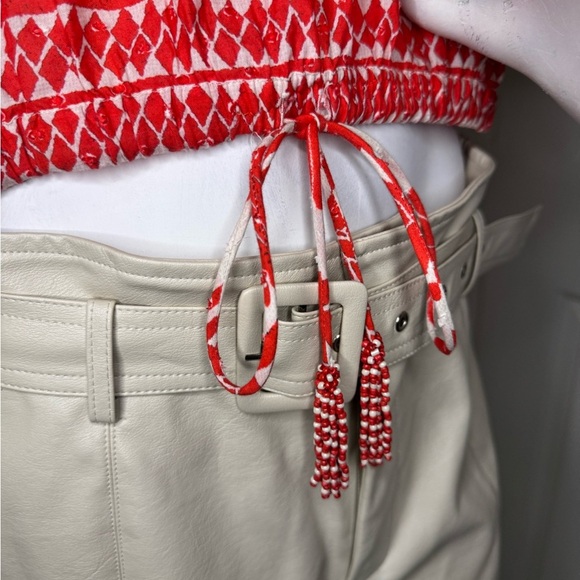 Red and White Floral Crop Top - Picture 12 of 14